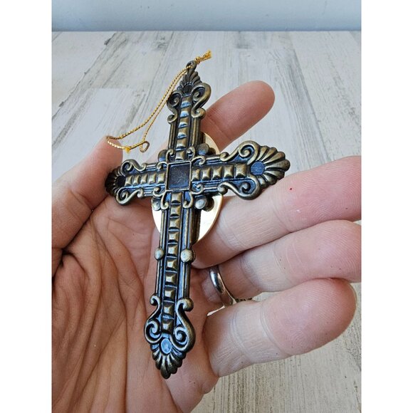 Vintage Jesus cross ornament gold brass religious Xmas tree - Picture 4 of 7